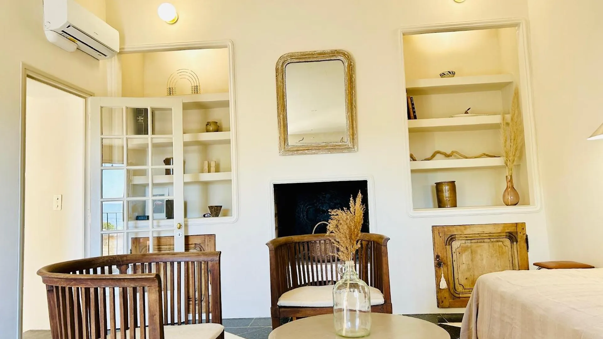 Maison Joucas Holiday home